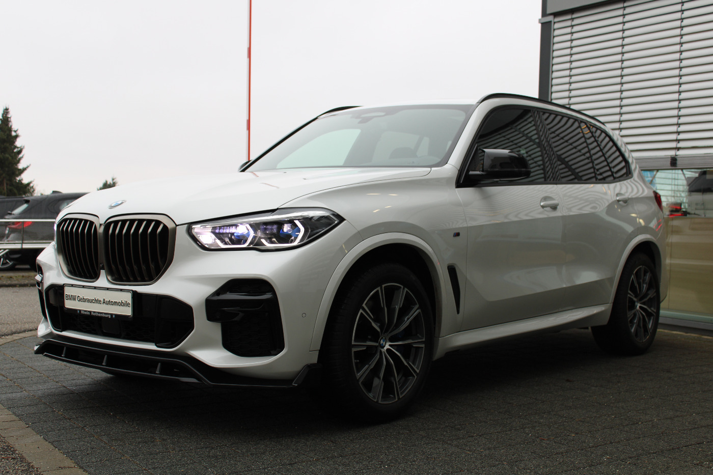 BMW X5 M50i M Sport Laser Standhzg AHK ACC Pano Head