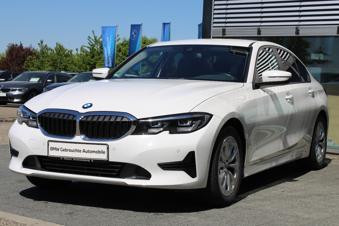 BMW 318i Limousine LED Sportsitze DAB PDC Tempomat