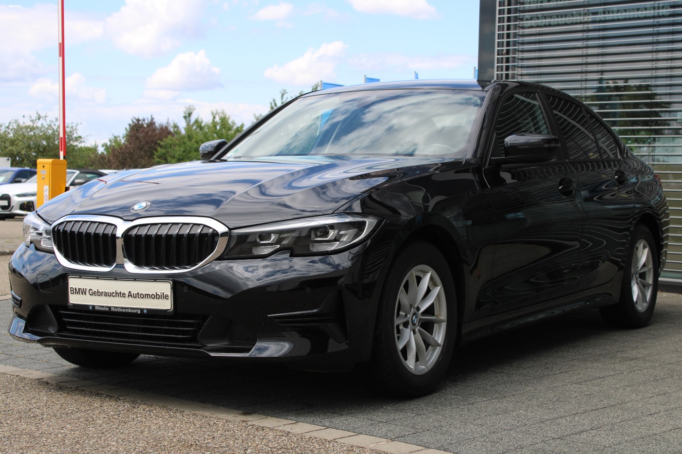 BMW 318i Limousine Advantage LED Tempomat SH DAB PDC