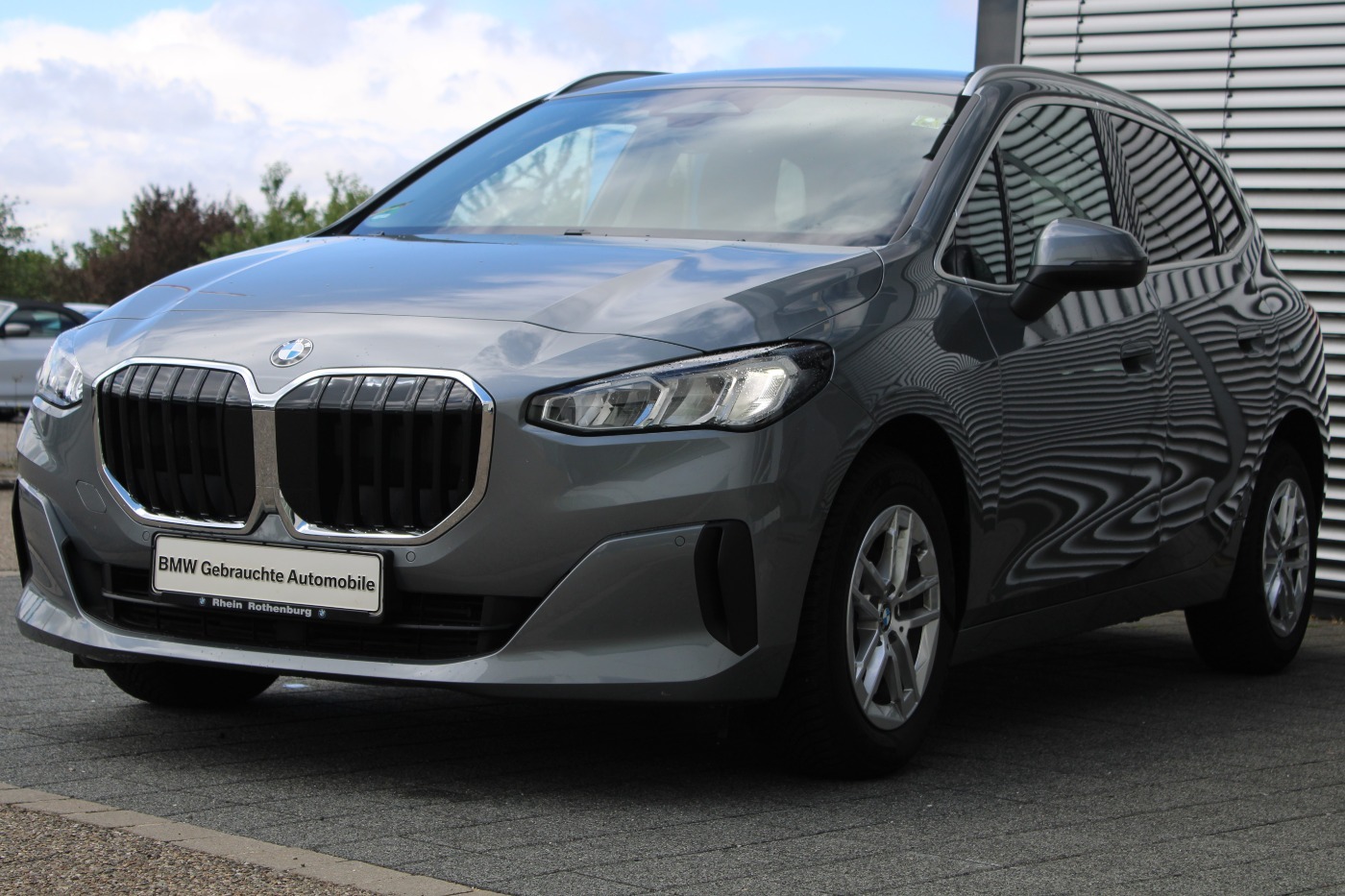 BMW 218d Active Tourer Navi LED Kamera DAB wenig km