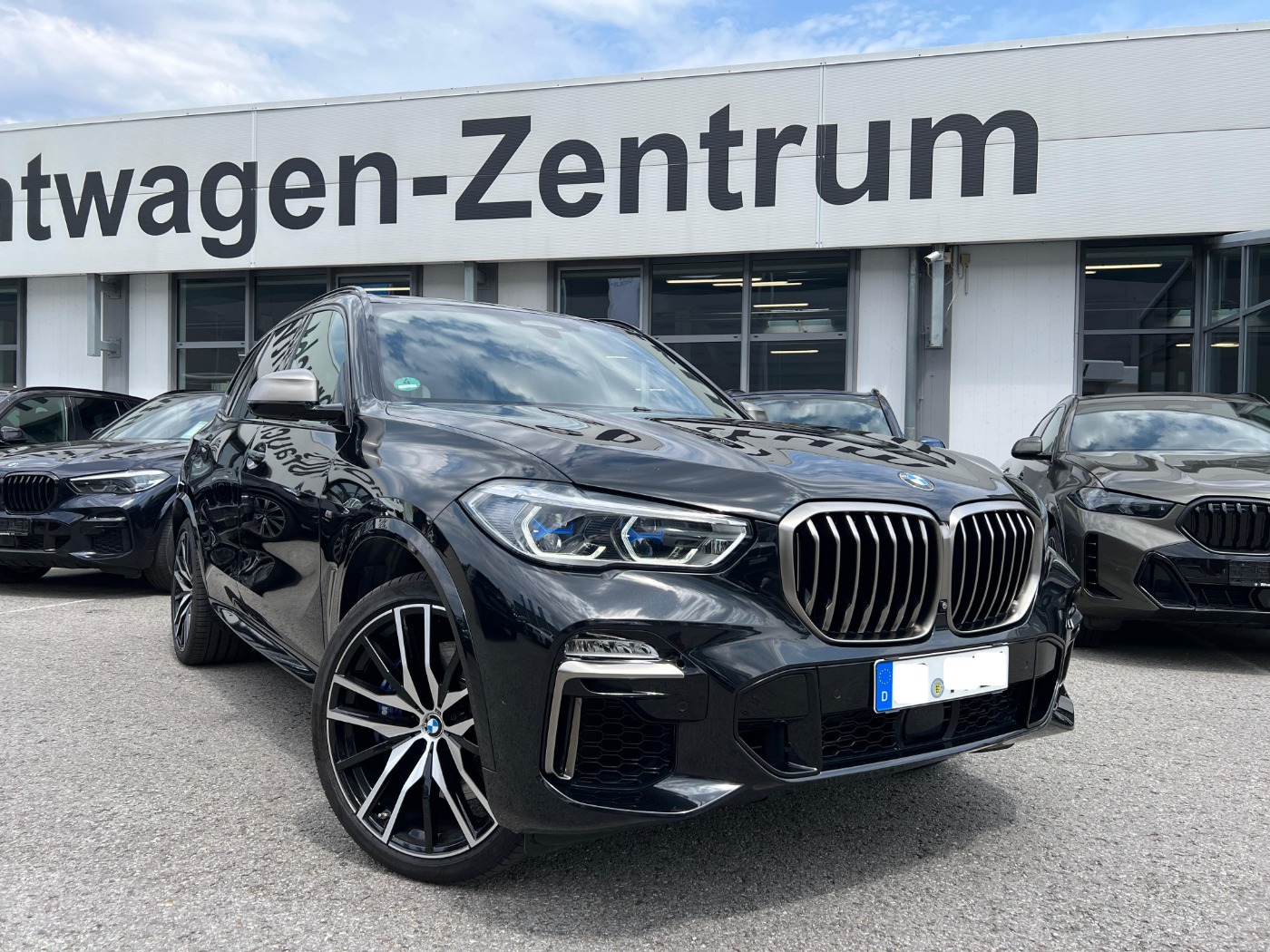 BMW X5 M50d FULL LASER NIGHTVIS TV B&W PANO STANDHE