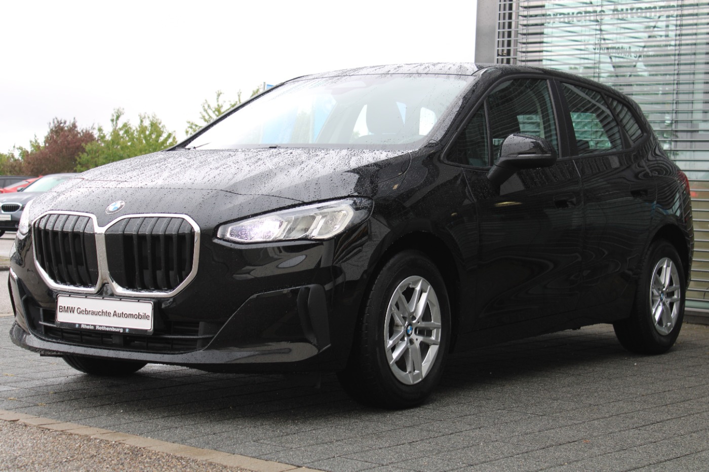 BMW 218i Active Tourer Navi LED Kamera DAB SH Tempo