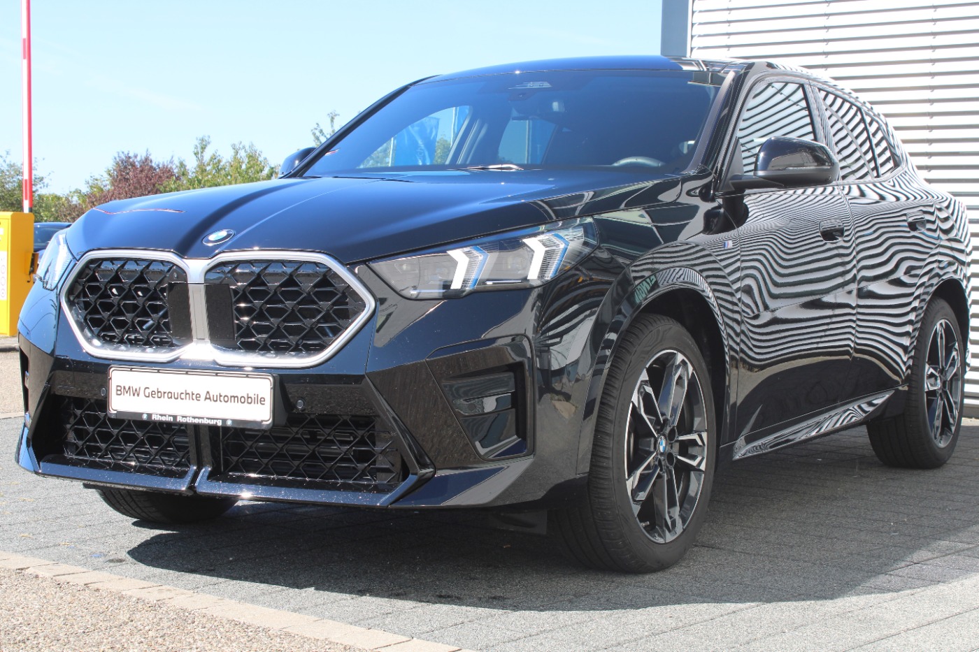 BMW X2 sDrive20i M Sport Navi LED ACC HeadUp AHK Cam