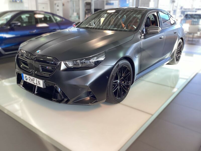 BMW M5 Limousine