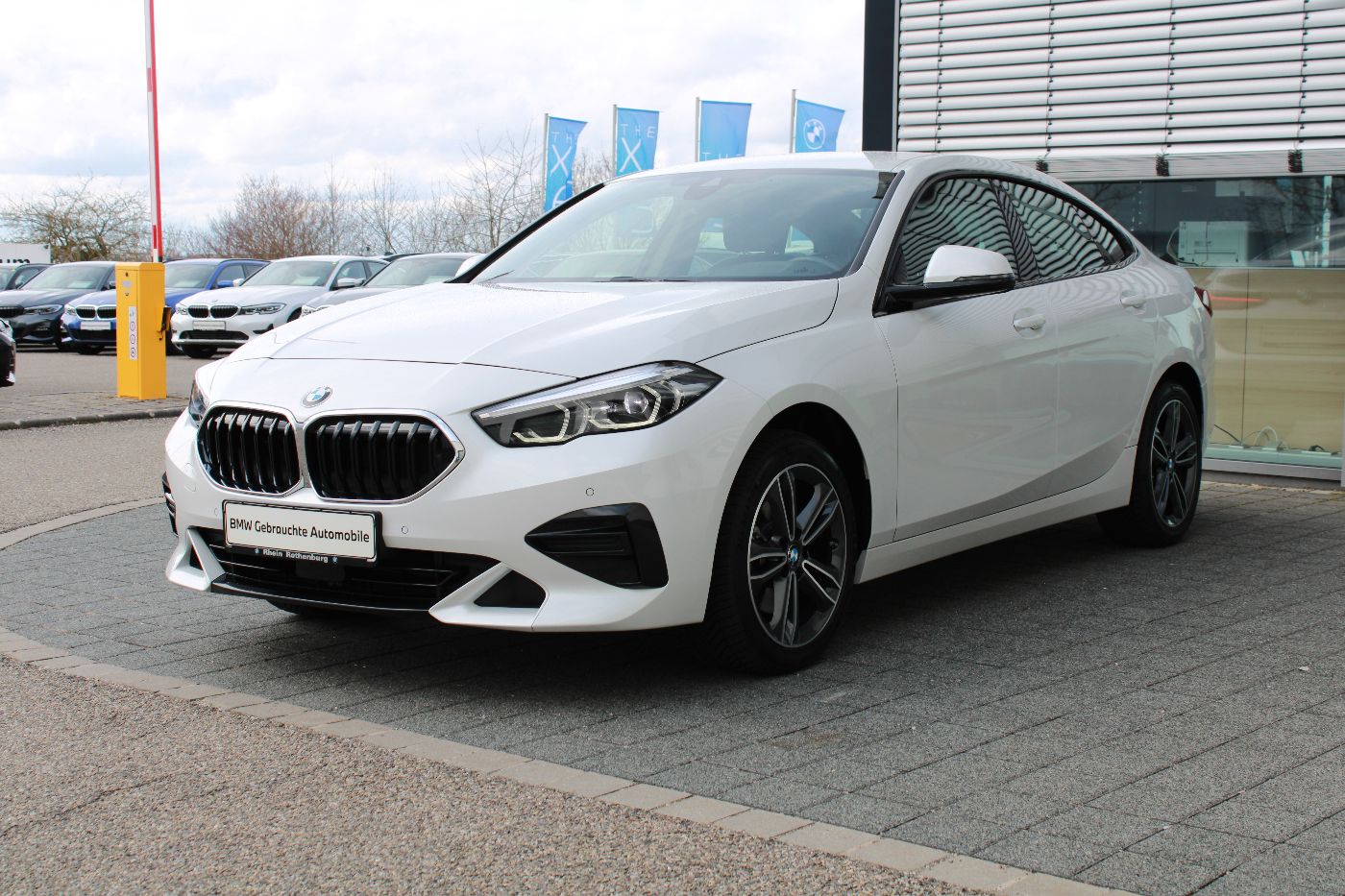 BMW 218i Gran Coup Sport Line Navi LED DAB SH AHK