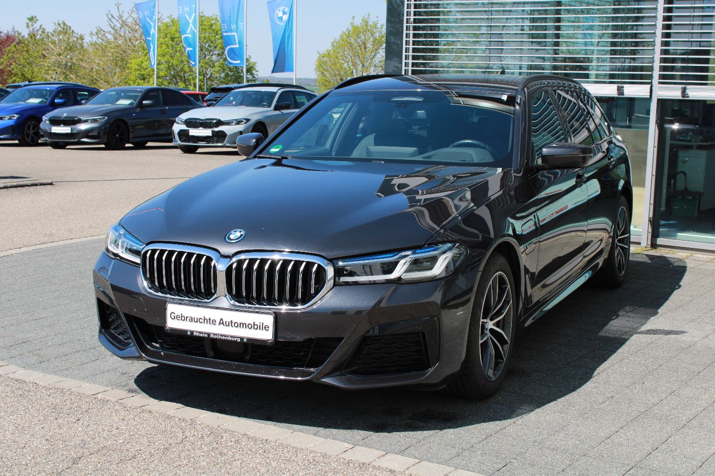 BMW 530e xDrive Tour M Sport Laser HeadUp AHK ACC