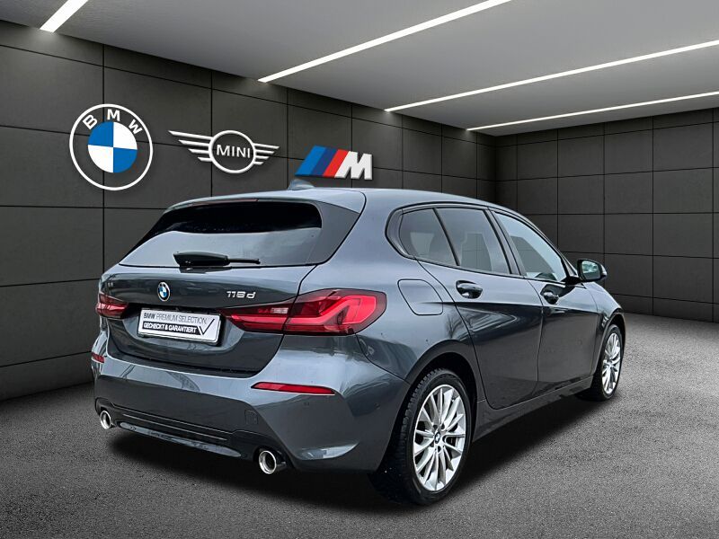 BMW 118d Sport Line Navi LED HIFI SH Kamera DrivAss