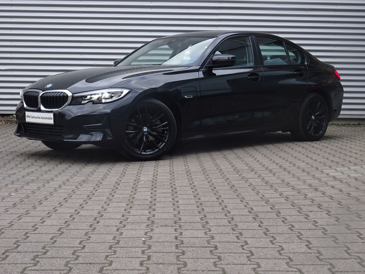 BMW 320e Lim. Advantage Live Pro Kamera CarPlay LM