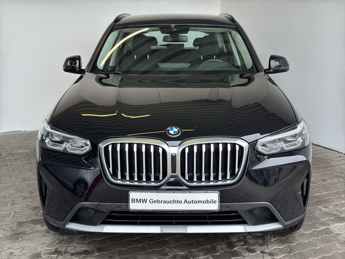BMW X3 xDrive30iA LiveCock.LED.ParkAss.Sportsz.SHZ.