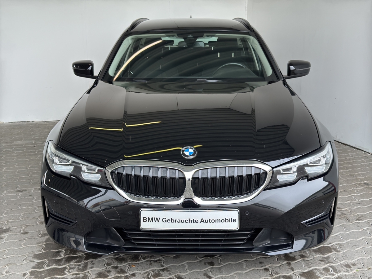 BMW 330iA Tour. Advantage Navi.LED.M-LR.WLAN.PDCv+h