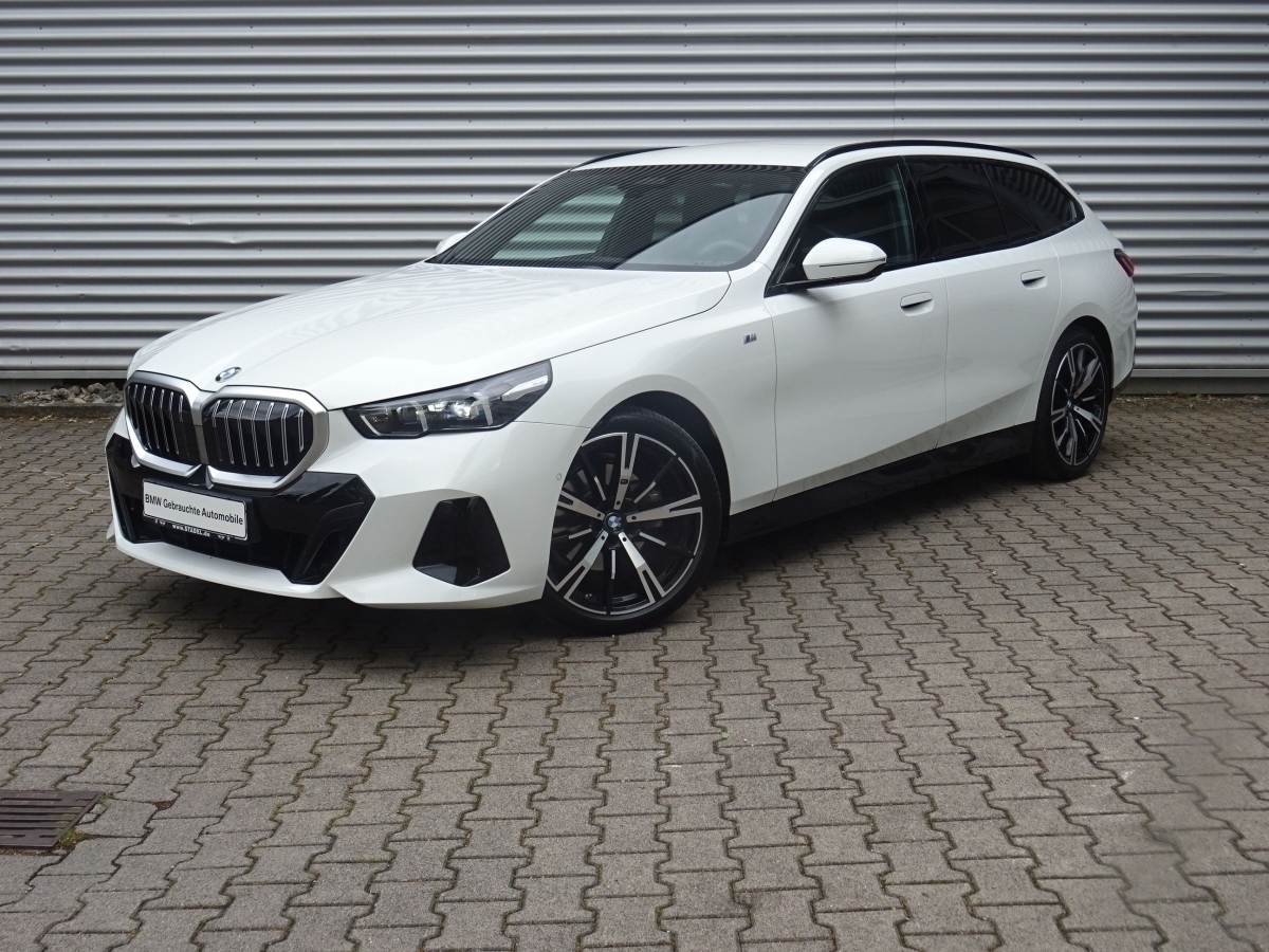 BMW 520d Tour. M Sport DriveAssistPro 360 HuD AHK