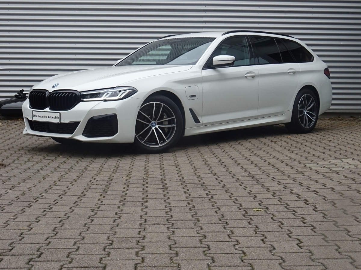 BMW 530e xDrive Tour. M Sport Laser HuD HiFi Kamera