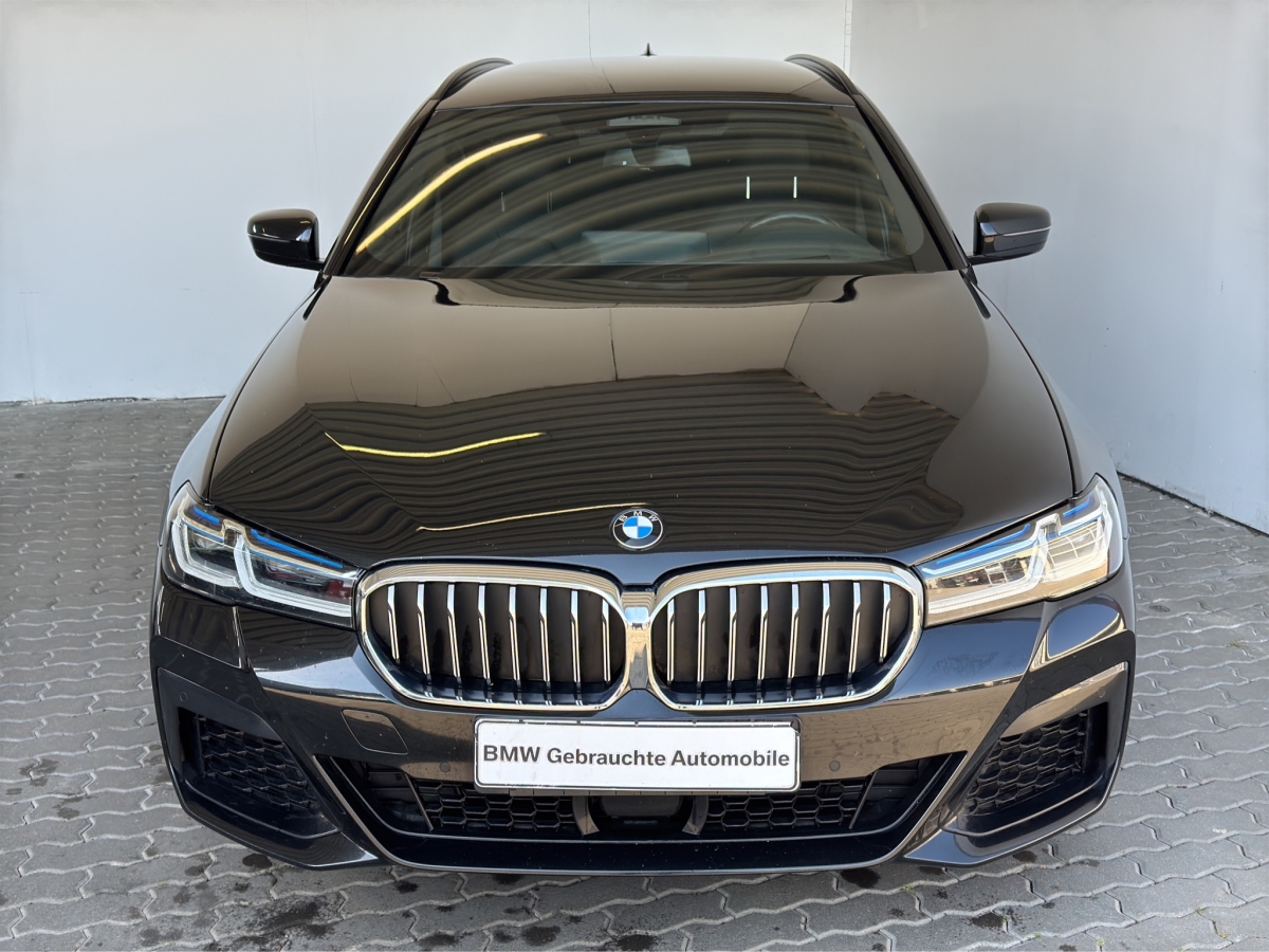 BMW 540dA xDrive Tour. M Sport LiveCock.Laserl.AHK.