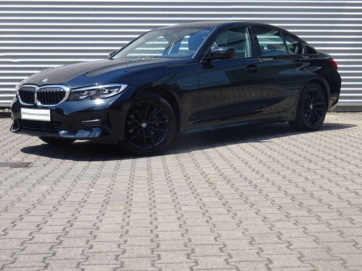 BMW 320i Lim Sport Line Live Pro HiFi Kamera CarPlay