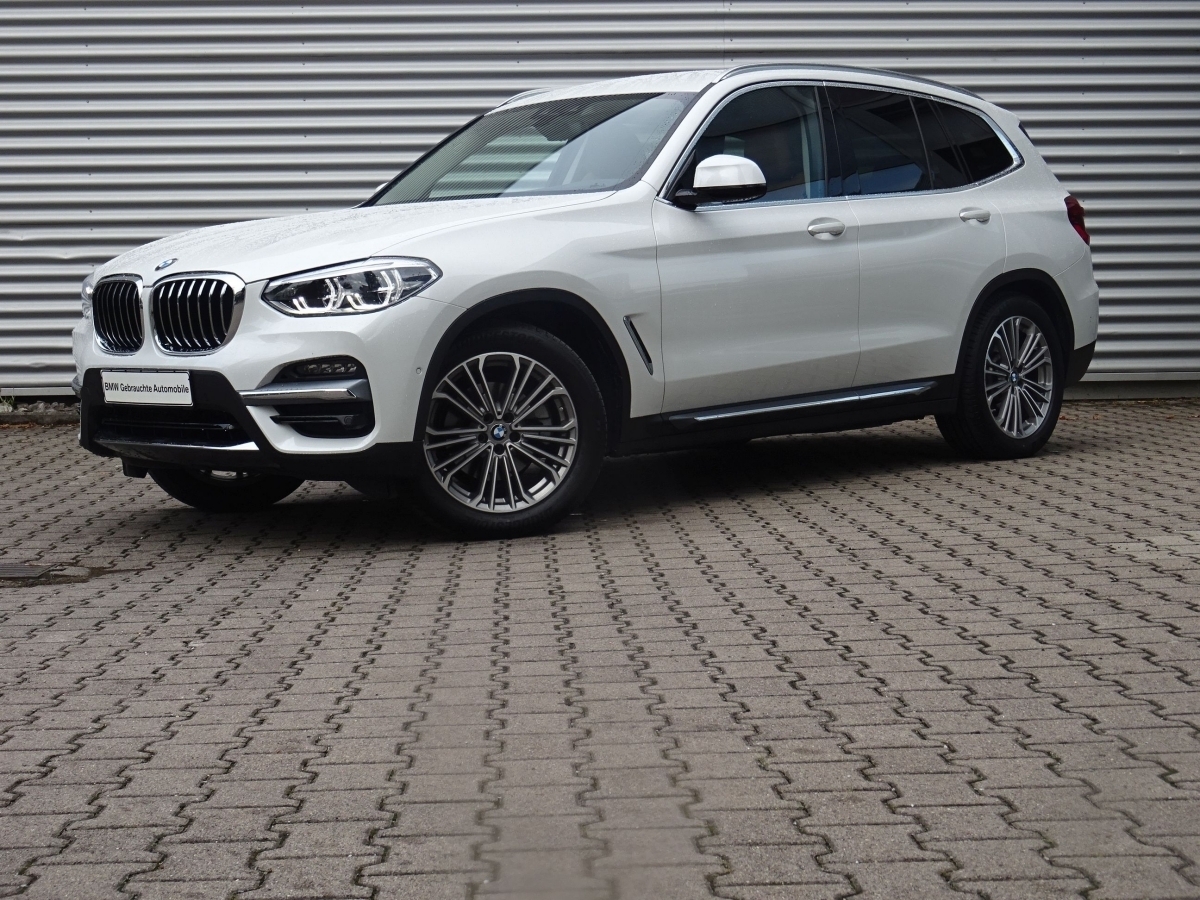 BMW X3 xDrive20i Luxury Line LivePro HuD HiFi-hk AHK