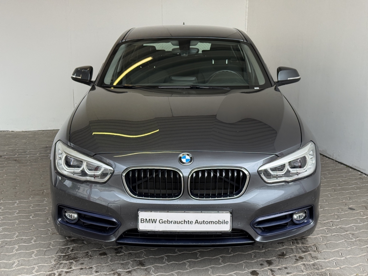 BMW 120iA 5-trg. Sport Line Navi.LED.Klimaaut.PDC.FS