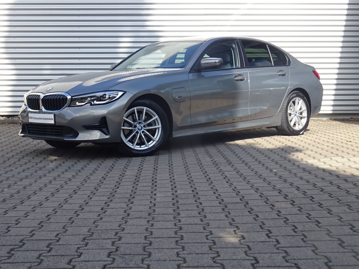 BMW 320e Lim. Advantage erwLED LivePro AHK PDC LM SH