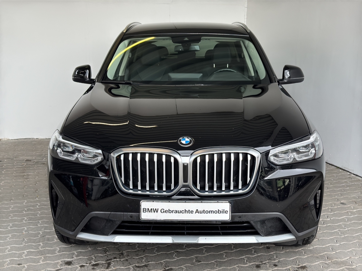 BMW X3 xDrive20iA LiveCock.LED.AHK.DriveAss.ParkAss.