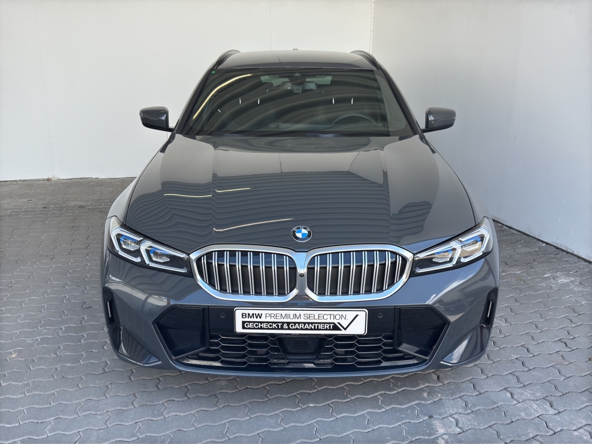 BMW 320dA xDrive Tour. M Sport LiveCock.ACC.LED.Park