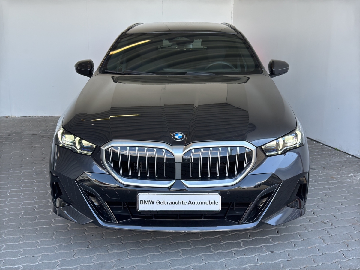 BMW 520dA Tour. M Sport LiveCock.LED.AHK.DriveAss.SH