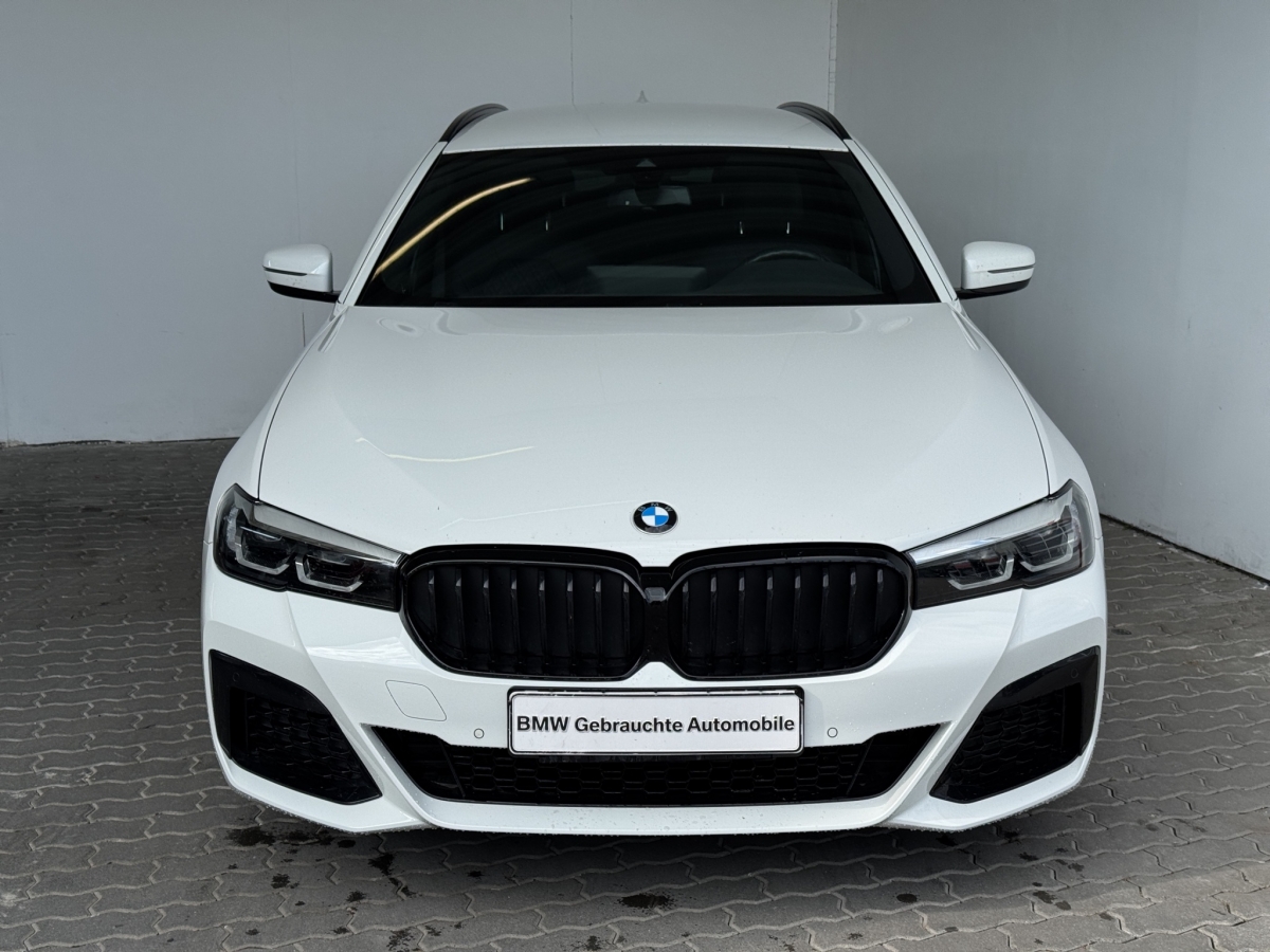 BMW 530dA Tour. M Sport LiveCock.ParkAss.SHZ.HiFi.