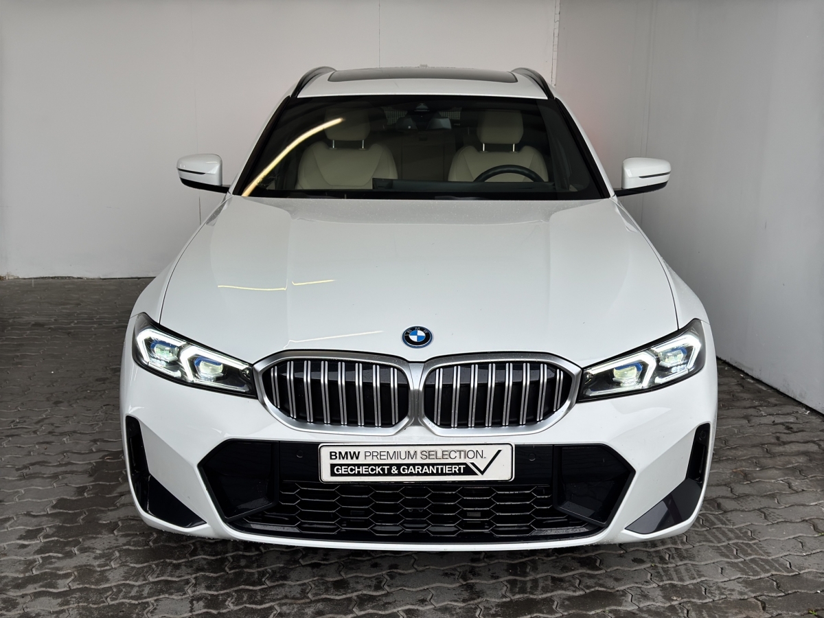 BMW 330e Tour. M Sport LiveCock.LED.AHK.GSD.DriveAss