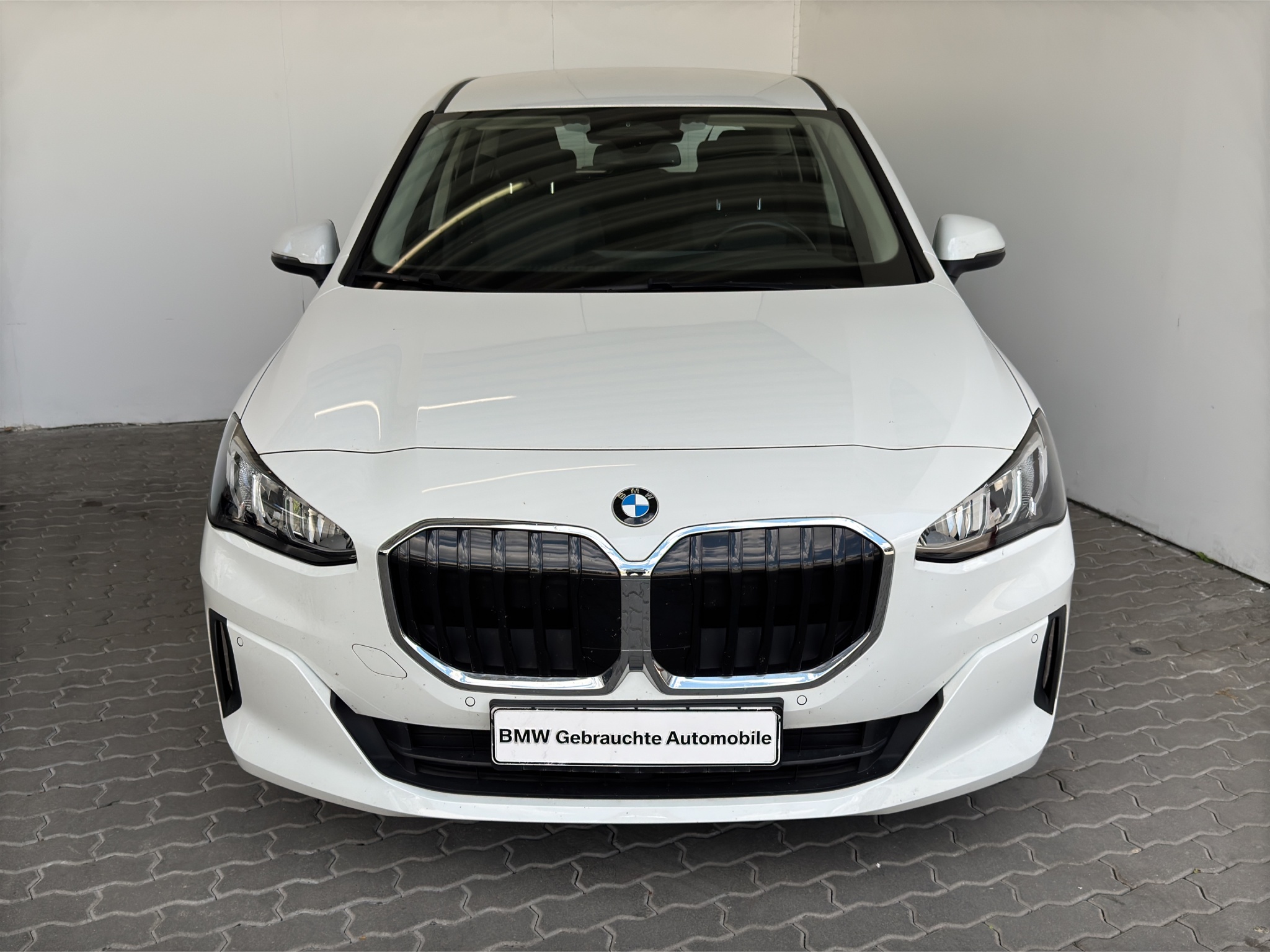 BMW 218i Active Tourer Navi.LED.RüKam.AHK.DAB.AppleC