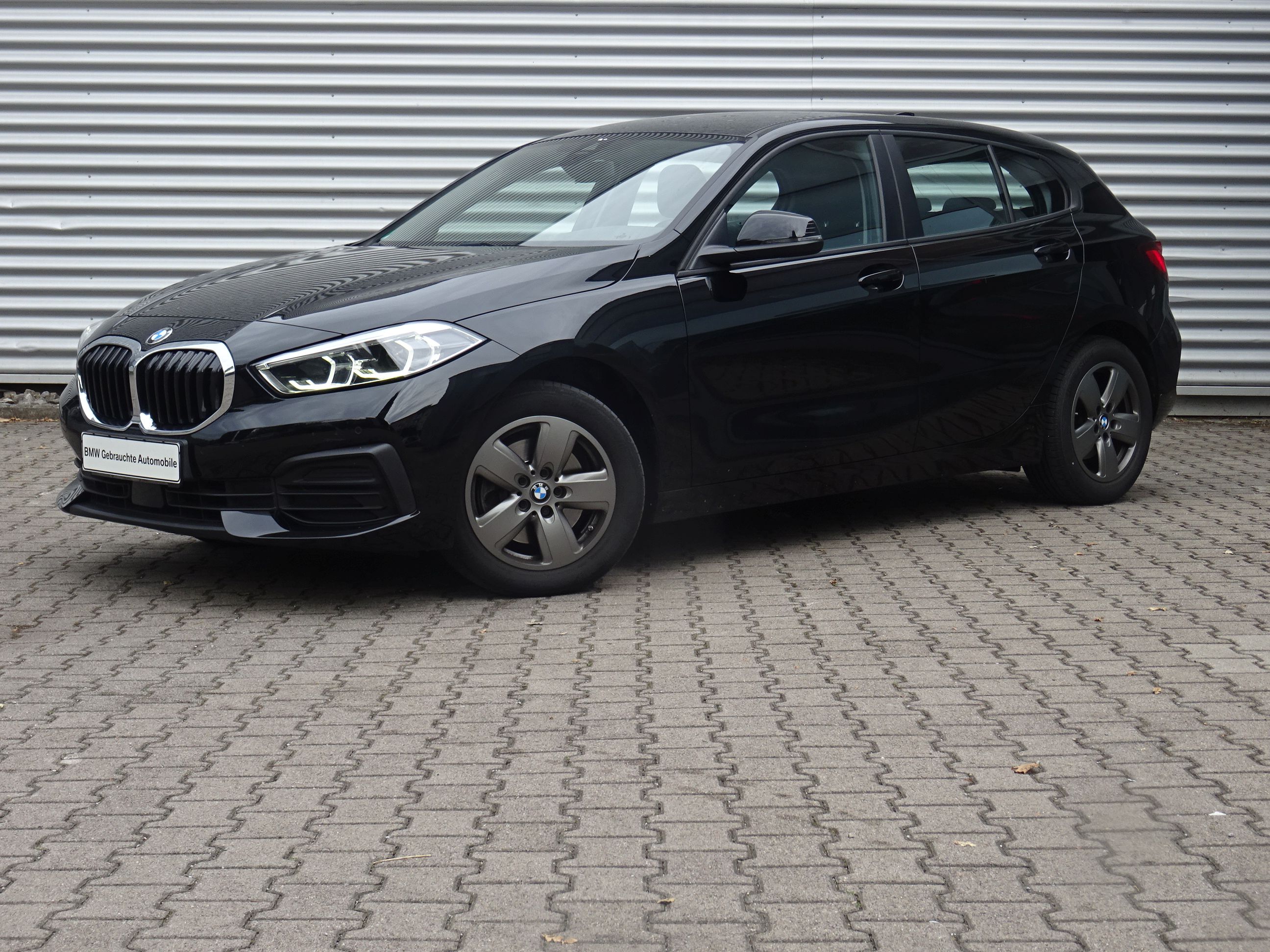 BMW 118i Lim. Advantage LED LivePro CarPlay LM SH