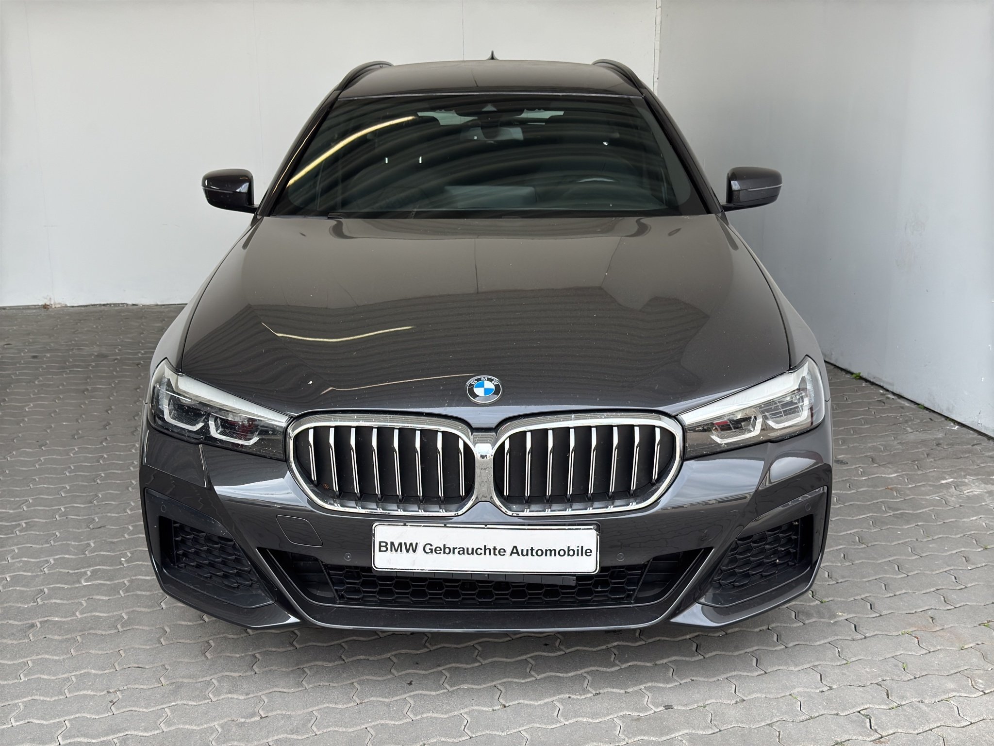 BMW 530dA xDrive Tour. M Sport LiveCock.AHK.ParkAss.