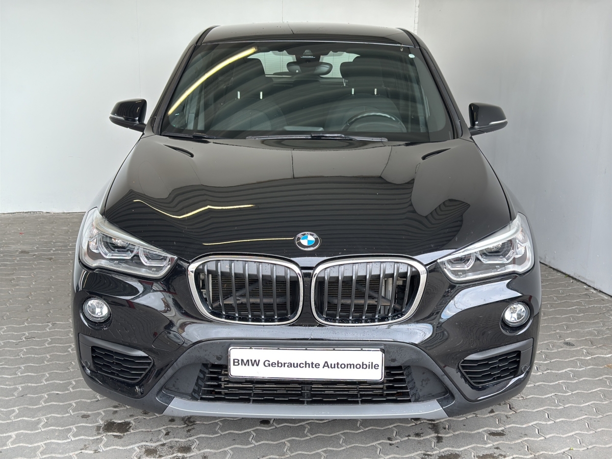 BMW X1 sDrive20iA Advantage Navi.LED.PDC.SHZ.MFL.Arm