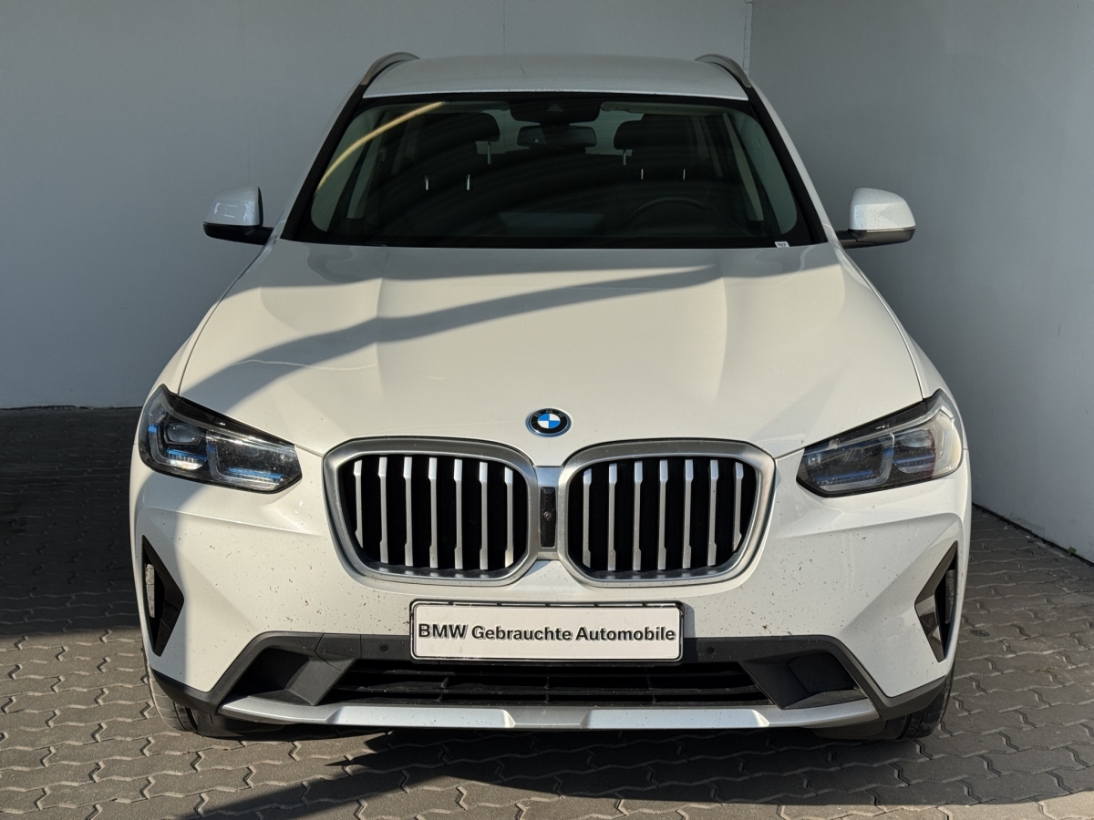 BMW X3 xDrive30e LiveCock.HUD.DriveAss.ParkAss.Innov