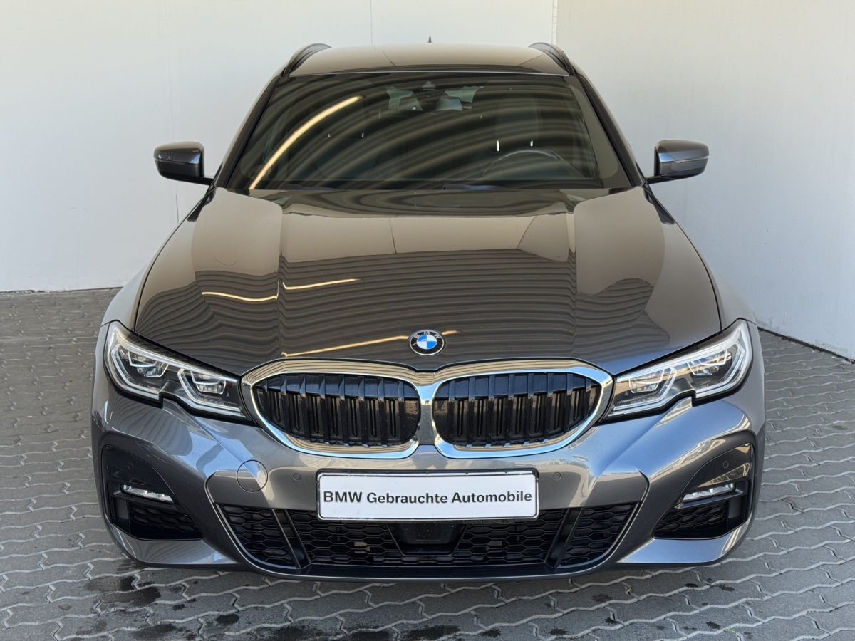 BMW 320iA Tour. M Sport LiveCock.Laserl.HUD.ACC.SHZ