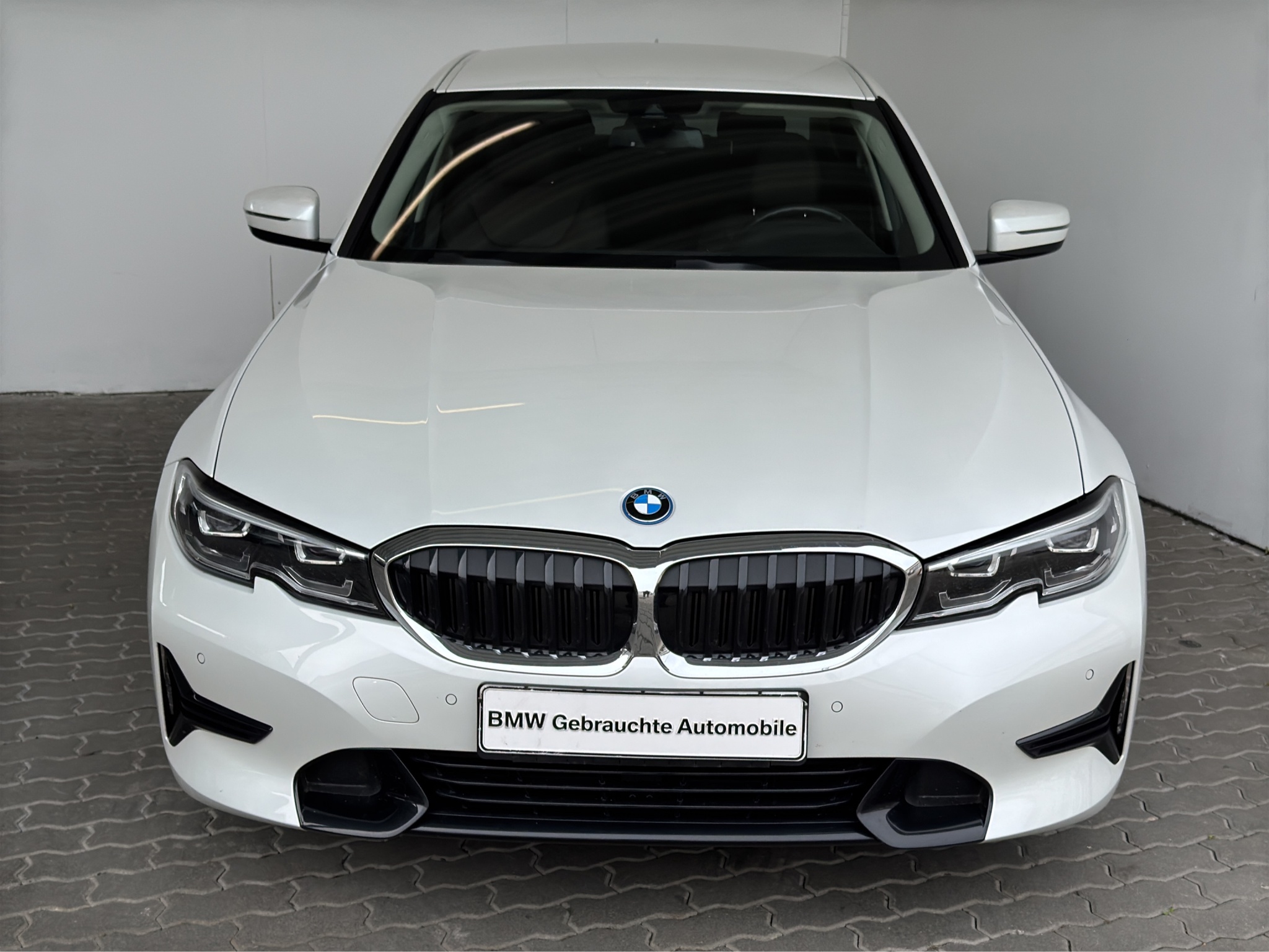 BMW 320e Lim. Sport Line LiveCock.LED.ParkAss.DriveA