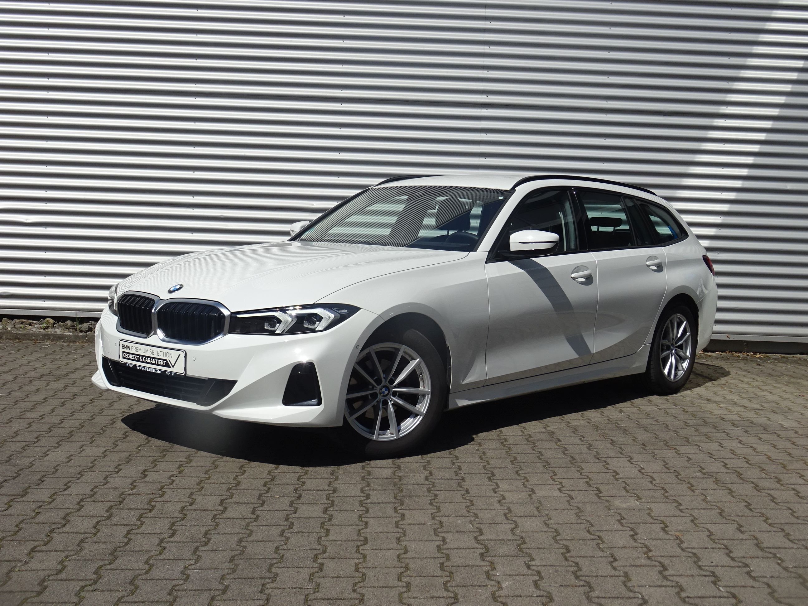 BMW 318i Tour ComfortPaket Kamera LM SH Schaltwippen
