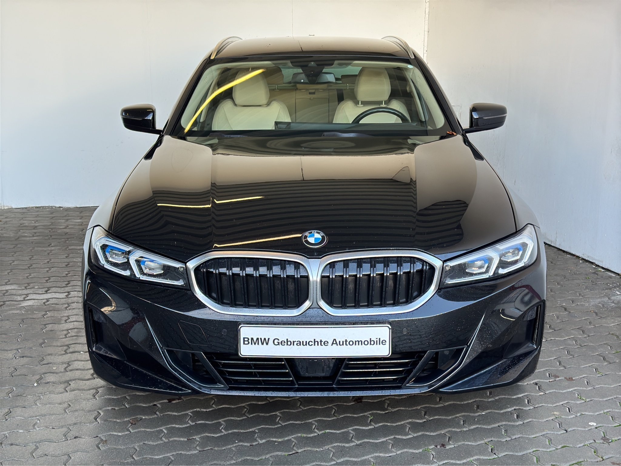 BMW 320dA Tour. NaviProf.ACC.LED.AHK.ParkAss.SHZ.DAB