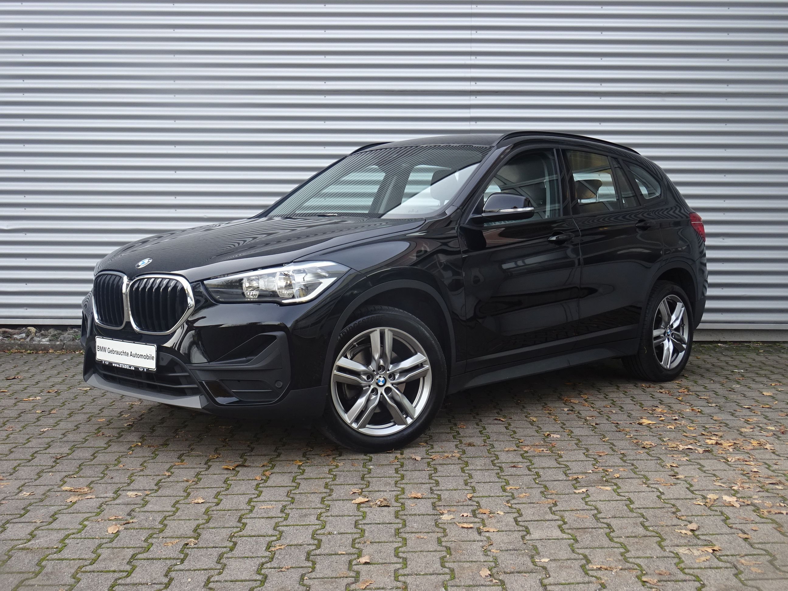 BMW X1 sDrive18i Advantage Navi Parkassist LM SH PDC