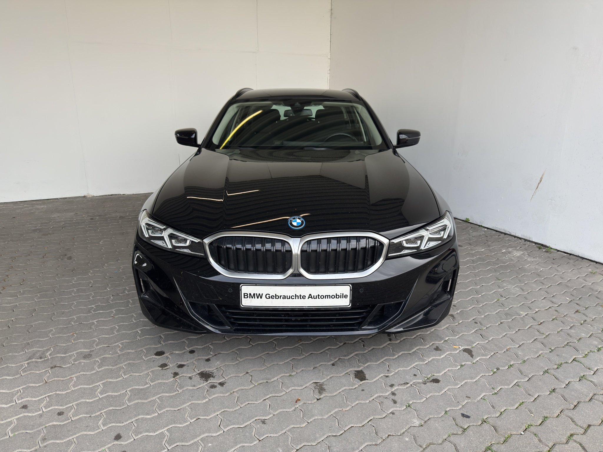 BMW 320e Tour. Navi.PDC.Tempo.SHZ.Klimaaut.RDA.DAB.
