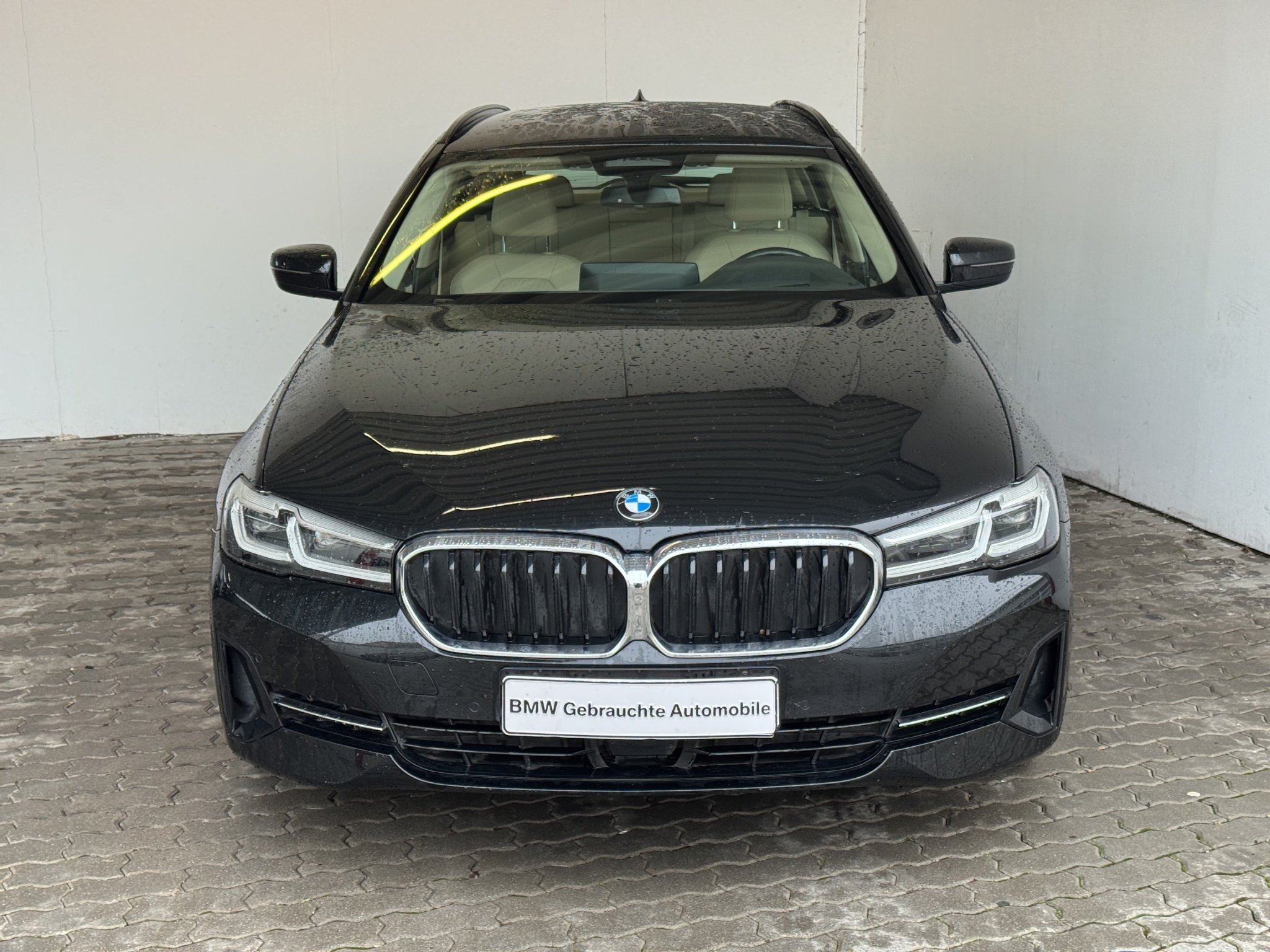 BMW 520dA xDrive Tour. LiveCock.HUD.LED.Sportsz.AHK.