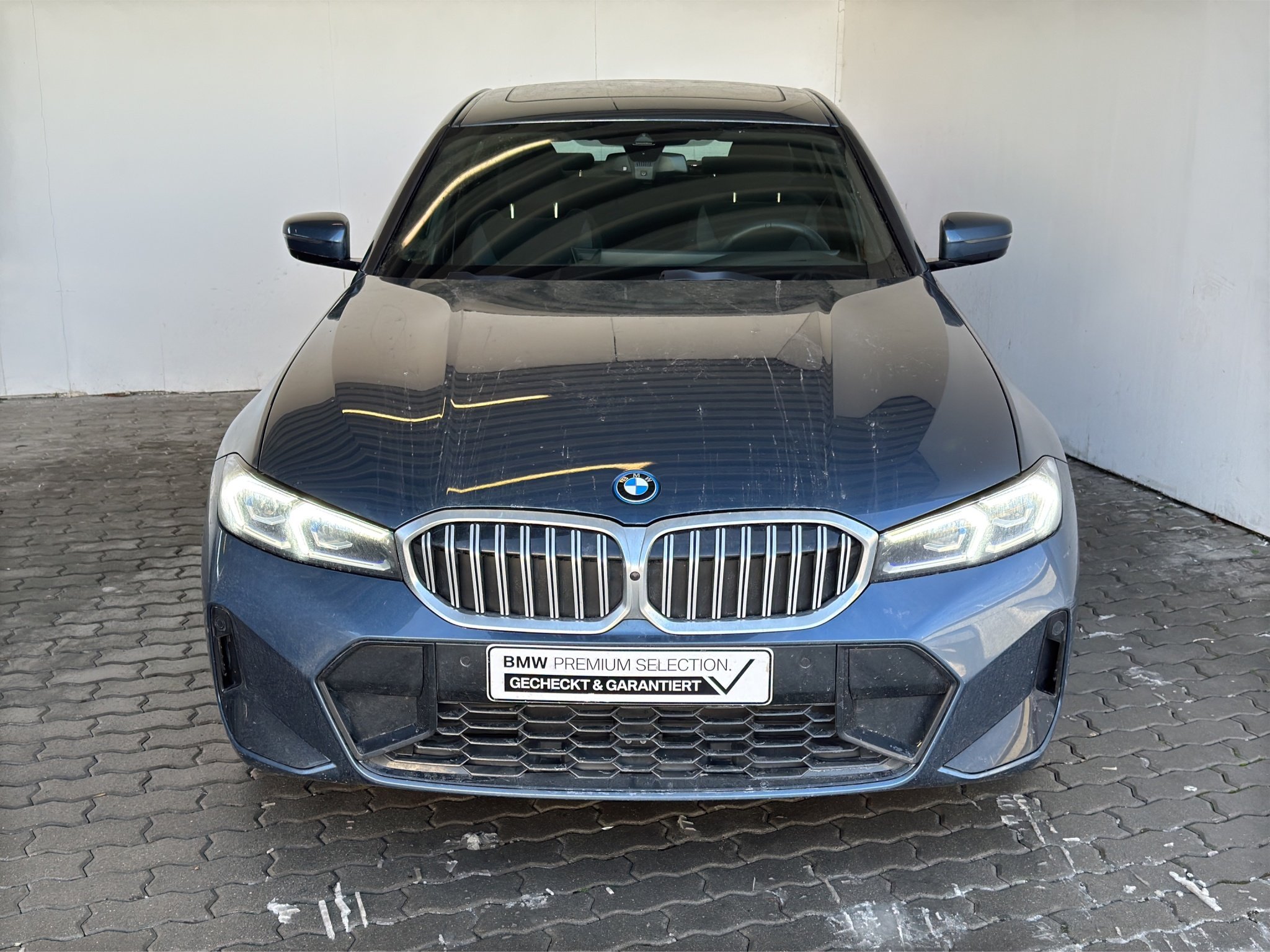 BMW 330e xDrive Lim. M Sport LiveCock.LED.DriveA.GSD