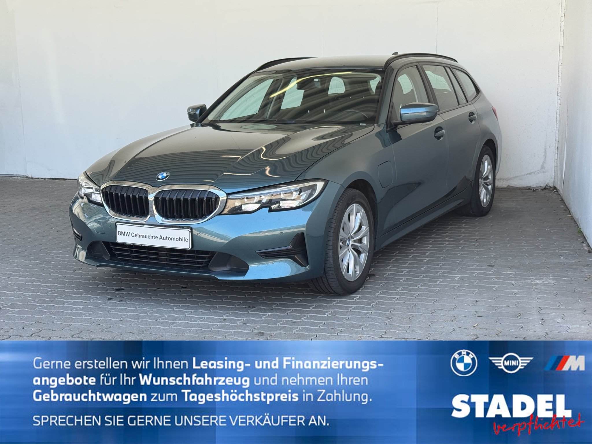 BMW 330e Tour. Advantage Navi.LED.AHK.PDCvo+hi.SHZ