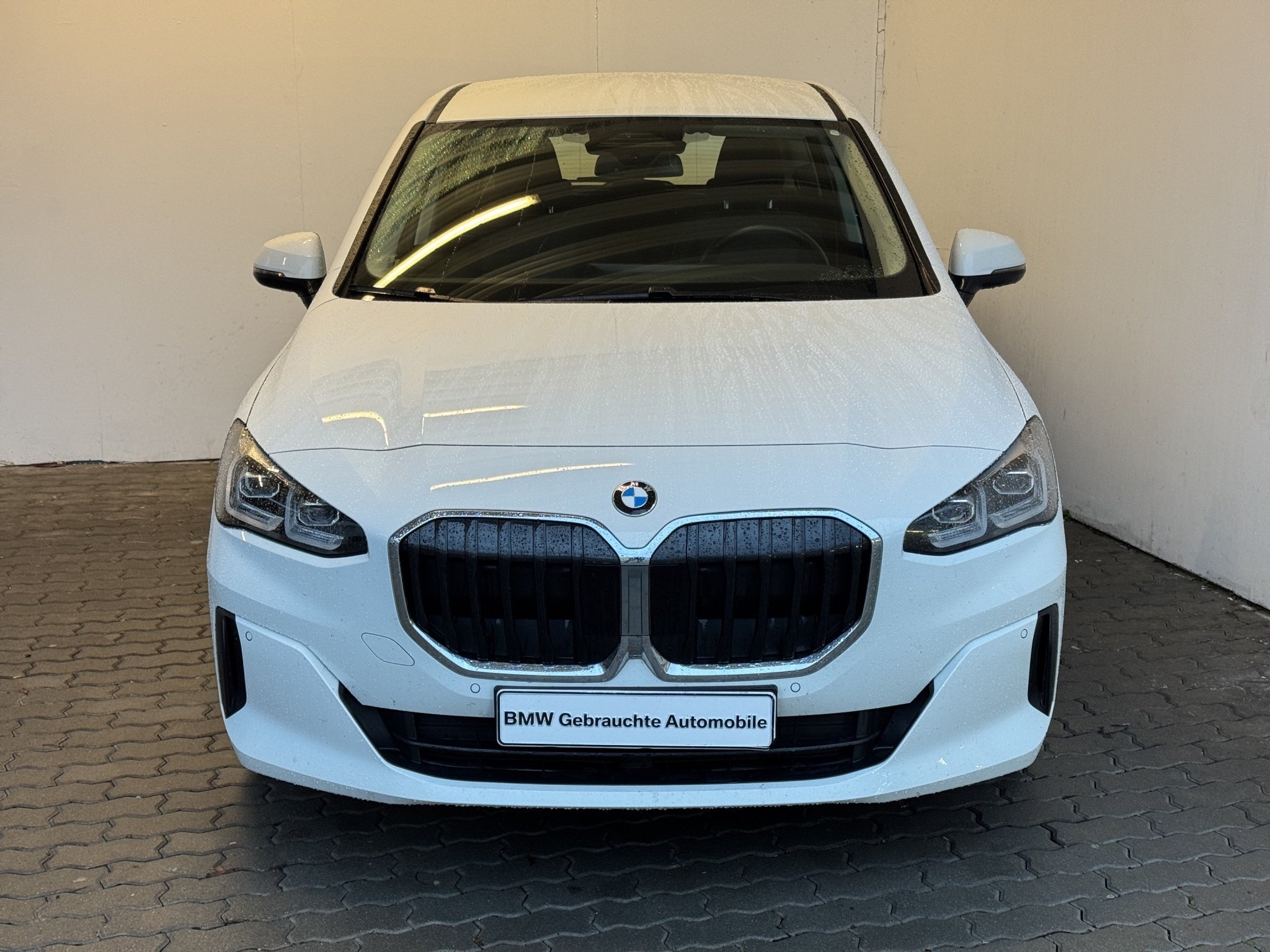 BMW 220iA Active Tourer Navi.LED.AHK.ParkAss.Keyl.SH