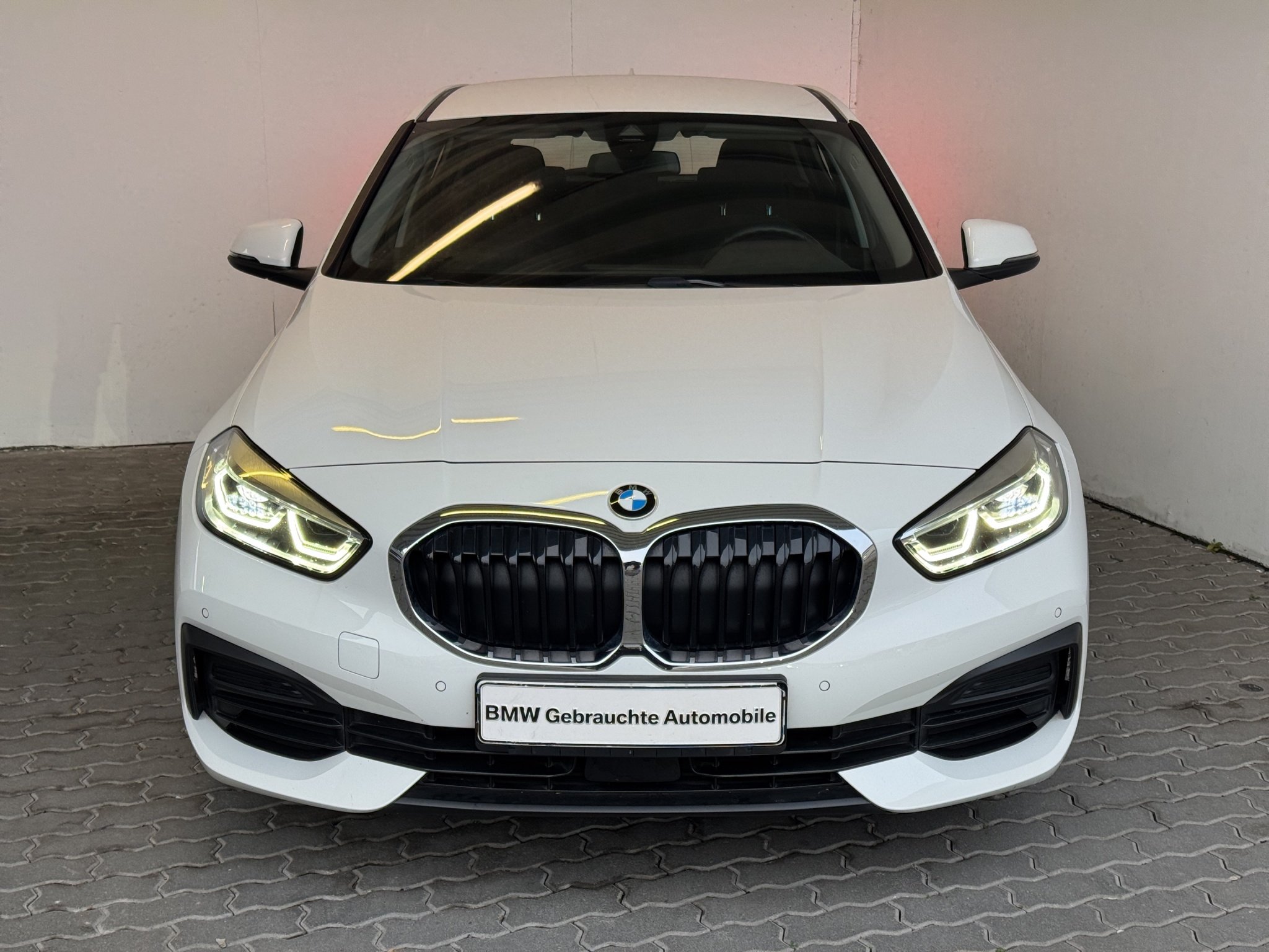 BMW 118i NaviProf.LED.SH.AppleCar.uvm...