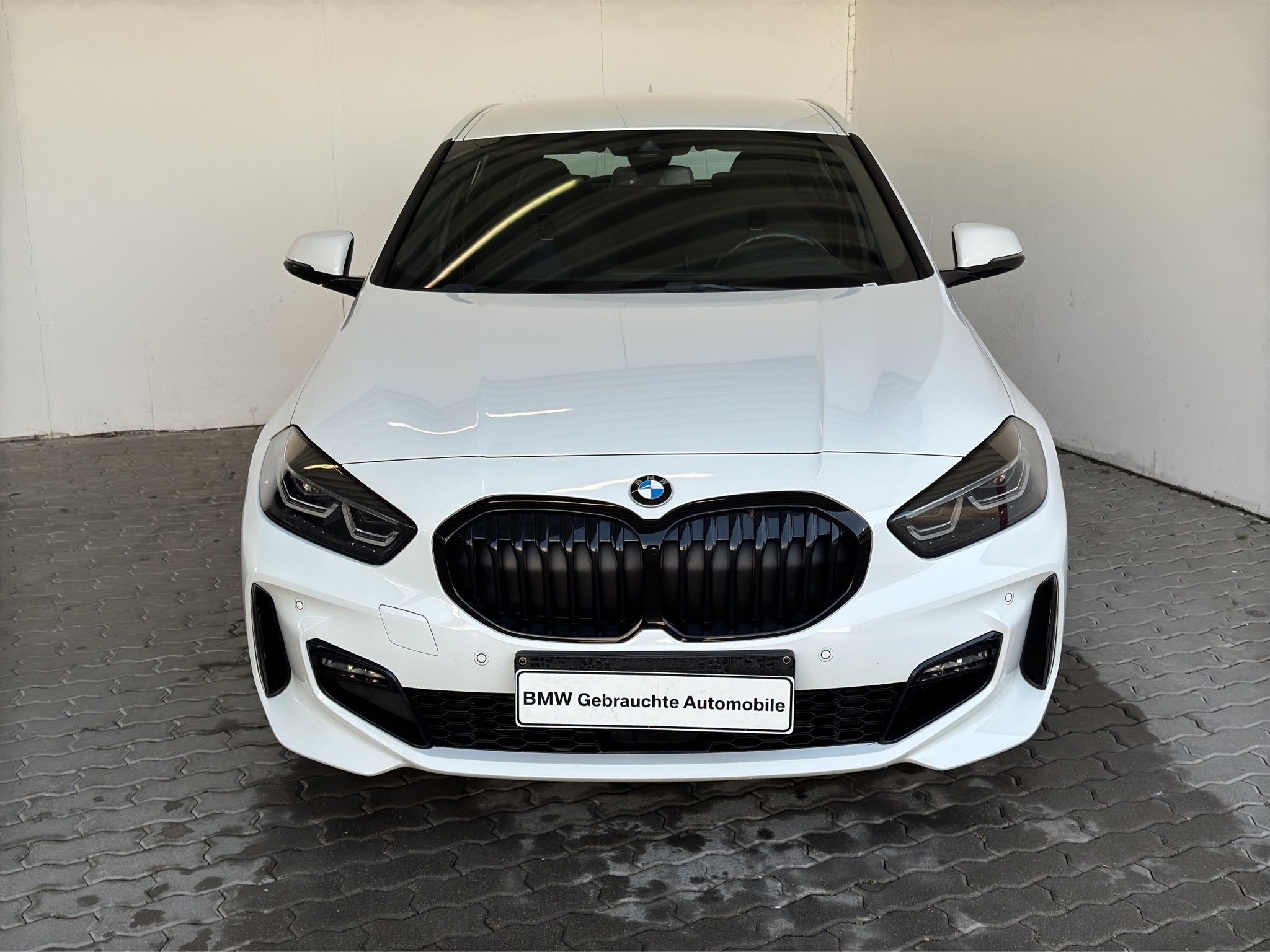 BMW 120iA 5-trg. M Sport LiveCock.HUD.LED.PDC.SHZ.