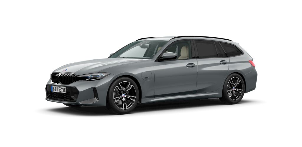 BMW 330e Touring M Sportpaket Driv AS Park AS