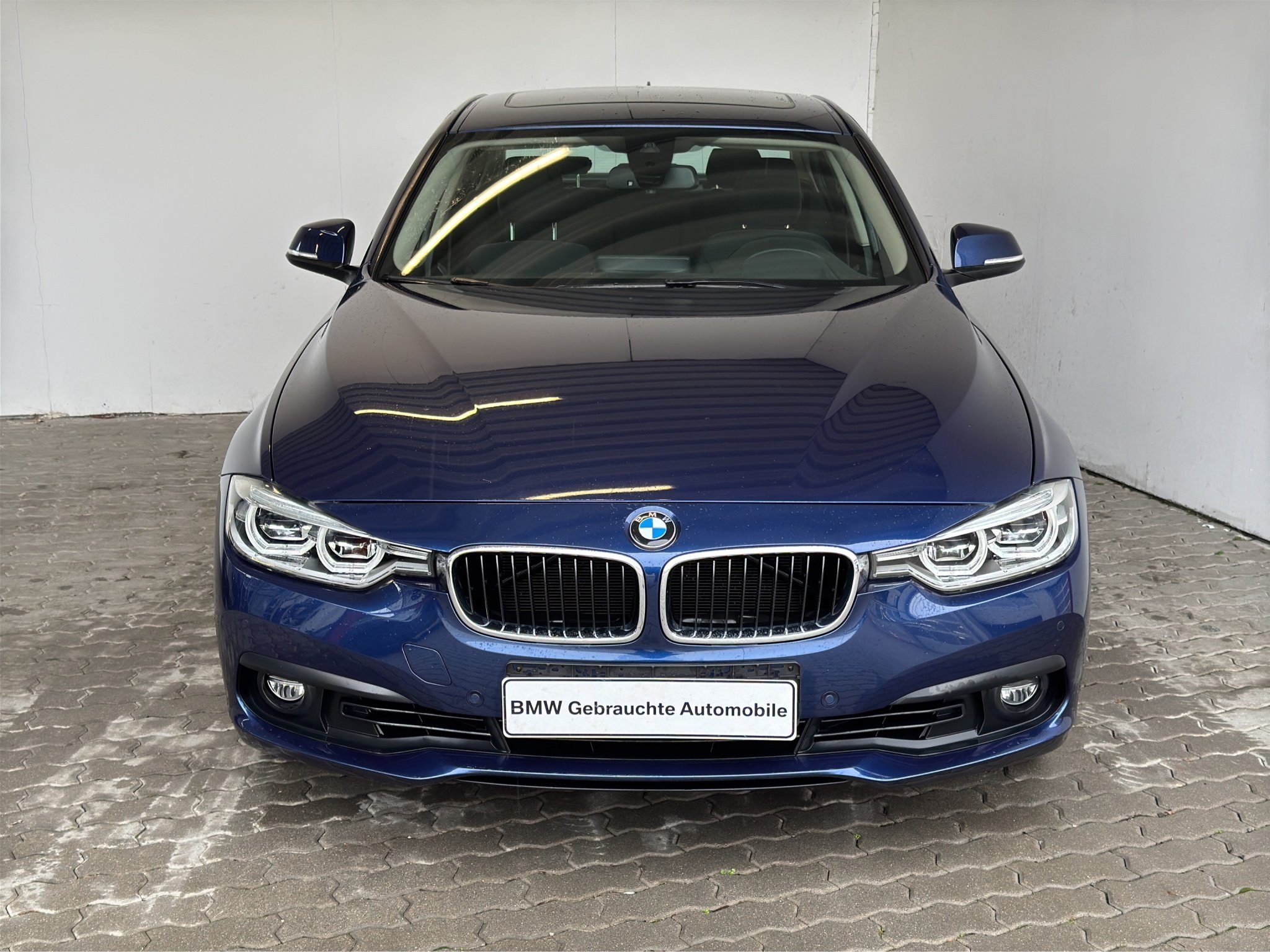 BMW 330iA Lim. Advantage NaviProf.HUD.LED.GSD.PDC.SH