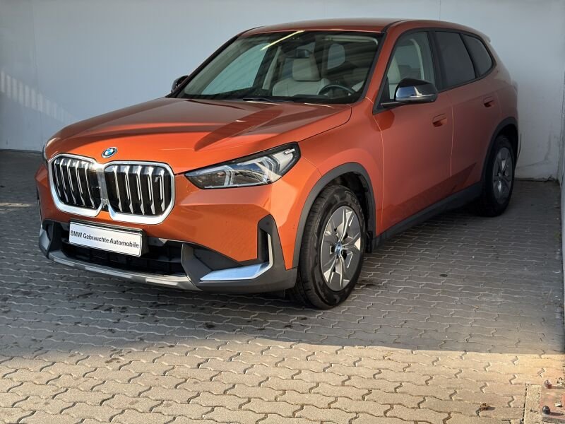 BMW iX1 xDrive30 Navi.LED.ACC.AHK.KomfZg.360.HiFi